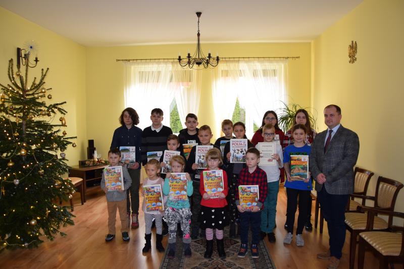 Rozstrzygnięto gminny etap konkursu plastycznego