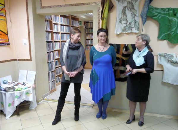 Biblioteka zaprasza na wystawę.jpg2