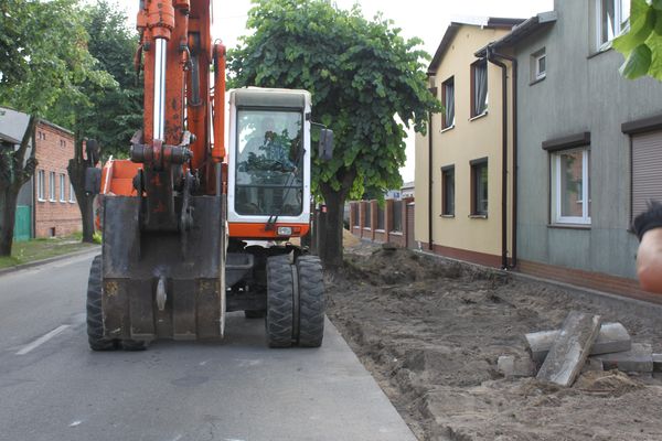 budowa chodniika w ul. Poznańskiej w Zelowie